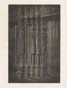 Plate XIII – Chartres Cathedral, Statue-søyler i den sentrale døren til Royal Entrance (Tavle XIII – Chartres Cathedral, Statue-søyler i den sentrale døren til Royal Entrance)
