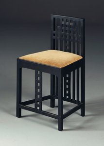 Sidestol, ca. 1905/10 (ebonisert tre) av Charles Rennie Mackintosh