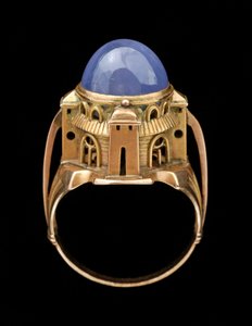 The Sabbatai Ring, 1904 (gull med en cabochon stjerne safir) av Charles Ricketts