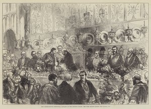Den internasjonale kommunale banketten på Mansion House, Lord Mayor passerte Loving Cup