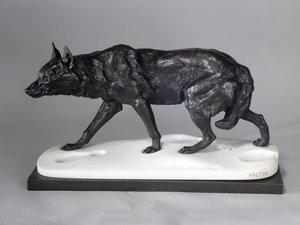Ulvesporing i snøen (bronse, metall og marmor) av Charles Valton