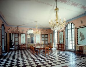 Utsikt over spisesalen til slottet i Malmaison, residensen til keiser Napoleon I (1769-1821), dekorert av Charles Percier (1764-1838) og Pierre Francois Leonard Fontaine (1762-1853) 1800 Rueil Malmaison, musee du chateau av Charles and Fontaine Pierre Percier