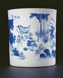 Blå og hvit børstepotte malt med en dame og gutter som leker på hobbyhester, Chongzheng, 1630-44 (porselen) (se 205936) av Chinese School
