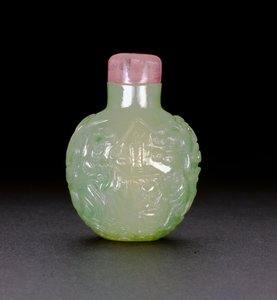 Jadeite snusflaske, ca. 1780-1850 (jade) av Chinese School