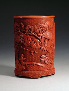 Rød støpt børstekrukke, som viser den berømte kalligrafen Wang Hsi-chih (ca. 307-365 e.Kr.) som sitter i paviljongens retrett og ser ut på gjess i en dam og en gutt som krysser en bro, Ching-dynastiet, Qianlon