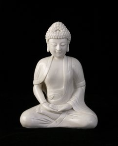Sittende Buddha, Fujian-provinsen, Ming- eller Qing-dynastiet (keramikk)