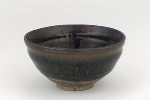 Tebolle i stil med Jian ware, Nanping, Fujian-provinsen, Southern Song eller Yuan-dynastiet, 1200-1300-tallet (keramikk)