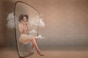 Kvinne i en sky-boble av Christine von Diepenbroek
