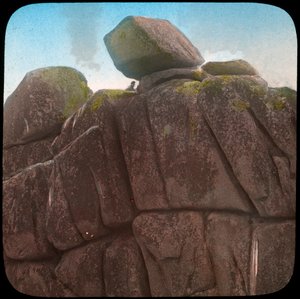 Logan Rock, nær Treen, Cornwall, sent på 1800- eller begynnelsen av 1900-tallet