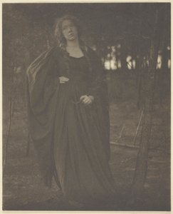 Uten tittel [kvinne i skogen], 190105.