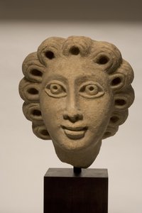 Hodet til en mann, 4.–5. århundre e.Kr. (kalkstein) av Coptic