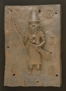 Minneplakett som viser kriger, Benin, Nigeria (bronse) av Culture Edo