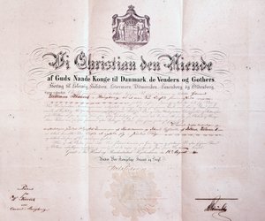 Patent signert av Christian IX av Danmark som utnevner William Keswick til dansk konsul i Hong Kong, Kina, 1880 av Danish School