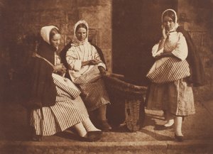 Mrs. Logan and Two Unknown Women, Newhaven, 184347, trykt ca. 1916. Skapere: David Octavius Hill, Robert Adamson, Hill & Adamson. av Hill and Adamson