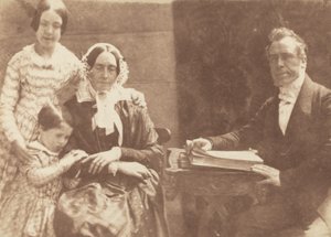 Rev Ebenezer Miller og familie, 1843-1847. Skapere: David Octavius Hill, Robert Adamson.