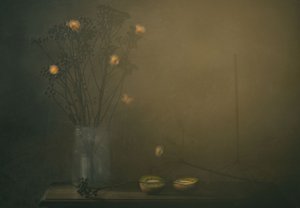 Et eterisk botanisk stilleben av Delphine Devos