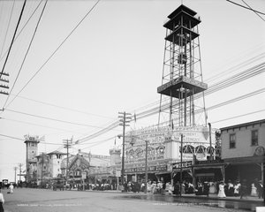 Surf Avenue, Coney Island, ca. 1904 (s/hvitt-bilde)
