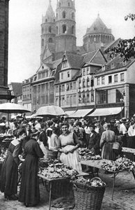 Markedsplassen ved Worms katedral, Worms, Tyskland, 1922.