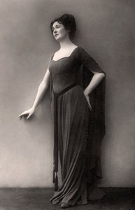Miriam Clements , britisk skuespiller og utøver, 1910. av Dover Street Photo Studio