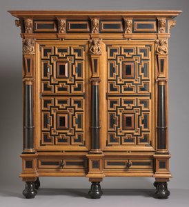 Garderobeskap (Kast), laget i Holland, ca. 1625-1650 (eik med ibenholt og palisanderfiner) av Dutch School
