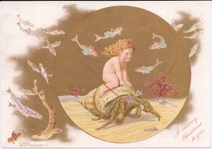 Et viktoriansk julekort av en eremittkrabbe i et skjell som blir ridd av en vannmasse omgitt av en stim av fisk, av Gertrude Thompson, ca. 1895 (farge litho)