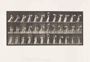 Tallerken 421. Toalett; Kaster tørkle rundt skuldrene av Eadweard Muybridge