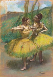 Dansere med gule kjoler; Danseuses jupes jaunes, ca. 1896 (pastell og kull på sammenføyd papir) av Edgar Degas