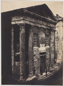 Fasade, Augustus- og Livia-tempelet, Vienne