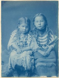 Bull Shoe av Edward S. Curtis