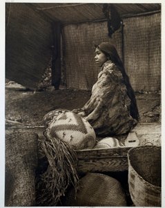 Indians of America: en ung indisk jente, datter av sjefen for Skokomish-stammen av Edward Sheriff Curtis