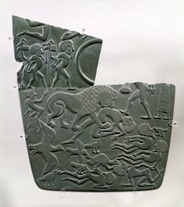 Slagmarkpaletten, som viser fanger og drepte ofre for kamp, sistnevnte tvangsforsøket av ville dyr, sent predynastisk til 1. dynasti, ca. 3100 f.Kr. (grå skifer)