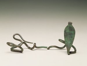 Stav i form av en uraeus, fra grav 5 av Ramesseum, Theben, Middle Kingdom, 1773-1650 f.Kr. (kobberlegering)