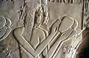 Egyptisk antikvitet: unge jenter gir offer. Kheruefs grav (TT 192) (18. dynasti av Egyptian 18th Dynasty