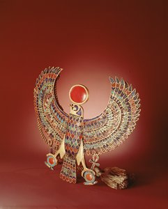 Falcon pectoral, fra graven til Tutankhamun, New Kingdom (gull innlagt med lapis lazuli, turkis, karneol og glass)