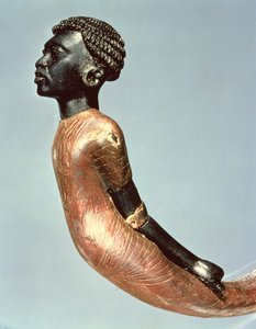 Figur av en afrikansk mann fra enden av en seremoniell stokk, fra graven til Tutankhamon (ca. 1370-52 f.Kr.) New Kingdom (tre og ibenholt) (se også 149479)