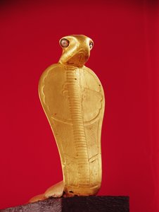 Figur av kobraen Netjer-Ankh, fra Tutankhamons grav (ca. 1370-1352 f.Kr.) New Kingdom (forgylt tre)