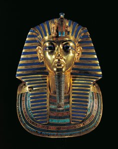 Gylden begravelsesmaske av Tutankhamen (1347/1338 f.Kr.) innlagt med lapis lazuli, obsidian og turkis av Egyptian 18th Dynasty