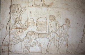 Relieff som viser skriftlærde i arbeid, fra Horemhebs grav (ca. 1323-1295 f.Kr.) New Kingdom (veggmaleri) (se 218337 for detaljer)