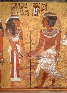 Tutankhamon (ca. 1370-1352 f.Kr.) og hans kone, Ankhesenamun, fra graven hans, New Kingdom (malt kalkstein)
