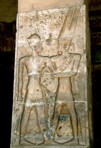 Gammel egyptisk kunst: Lavt relieff på søylen i templet til Sethi I (Sety eller Seti I av Egyptian 19th Dynasty