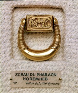 Ring med seglet til general Horemheb (ca. 1323-1295 f.Kr.) New Kingdom (gull)
