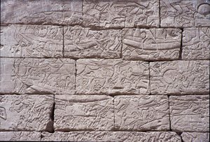 Sjøfolket, Sjøslaget ved Ramses III, Medinet Habu, stein fra 1195–64 f.Kr.