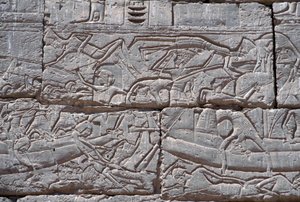 Sjøfolket, Sjøslaget ved Ramses III, Medinet Habu, stein fra 1195–64 f.Kr.