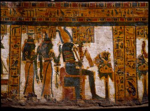 Egyptisk antikvitet: guddommene Isis og Nephtys som tilber Osiris. De har livets nøkler i form av et kors ansee (Ankh). Dekor av den antropoide sarkofagen til skriveren Butehamon, 21. dynasti (1085-935 f.Kr.). Museum of Egypt i Torino (Tori av Egyptian 21st Dynasty