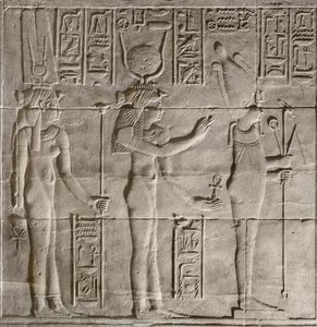 Relieffer i den indre helligdommen, Philae-tempelet, Aswan, Egypt