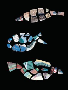 Tre fragmentariske fiskeinnlegg i mosaikk, ptolemaisk-romersk periode, ca. 1. århundre f.Kr. - 1. århundre e.Kr. (glass) av Egyptian Egyptian