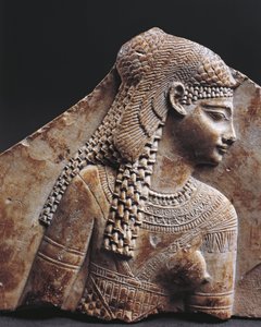 Basreliefffragment som skildrer Cleopatra