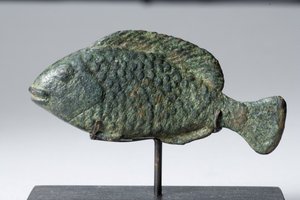 Tilapia fisk (bronse) av Egyptian Ptolemaic Period
