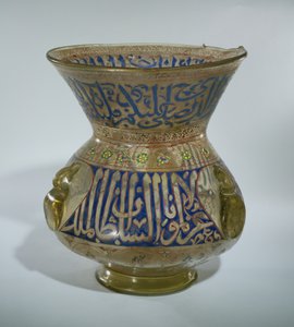 Moskelampe i navnet til al Malik al Nasu Muhammad, ca. 1300-1340 (emaljert glass)