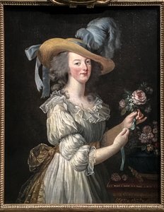 Marie Antoinette i en muslinkjole.